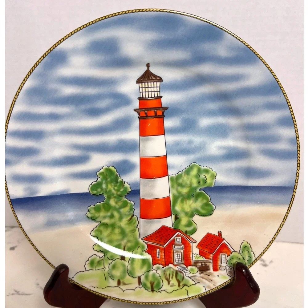 Royal Norfolk Lighthouse 7.5